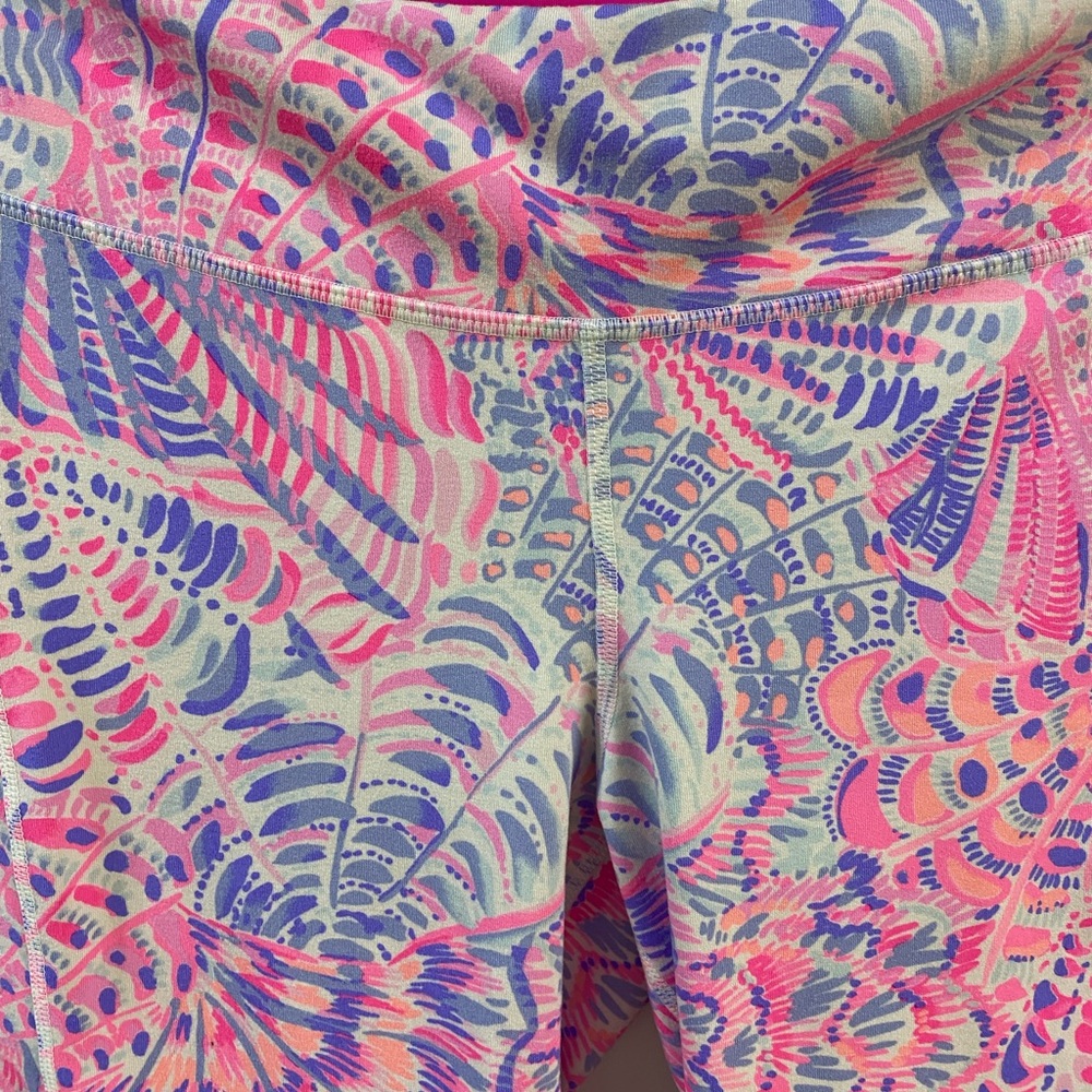 Lilly Pulitzer Pink & Purple Printed Active Leggings - Picture 10 of 10